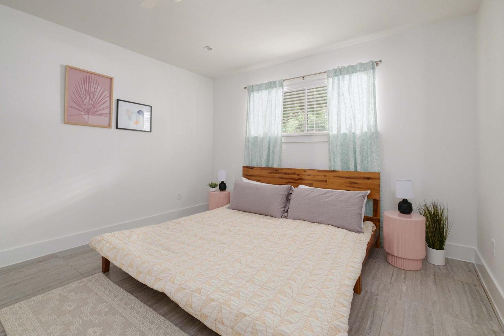 Chic Clarksville 2Br Condo Near Downtown Austin Eksteriør bilde